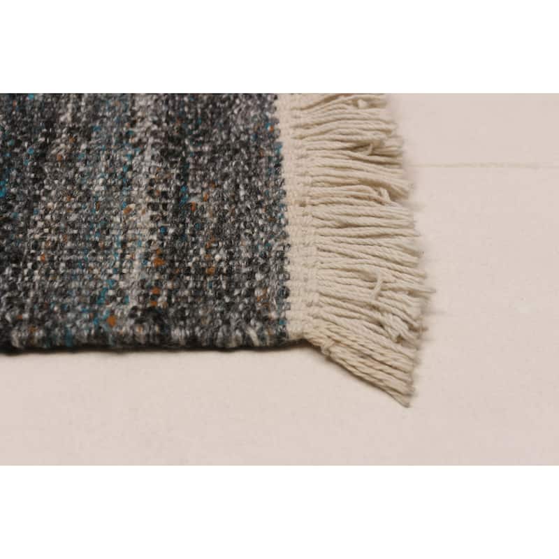 Boho Grey Kilim 5'2" x 8'2" - 5'2 x 8'2