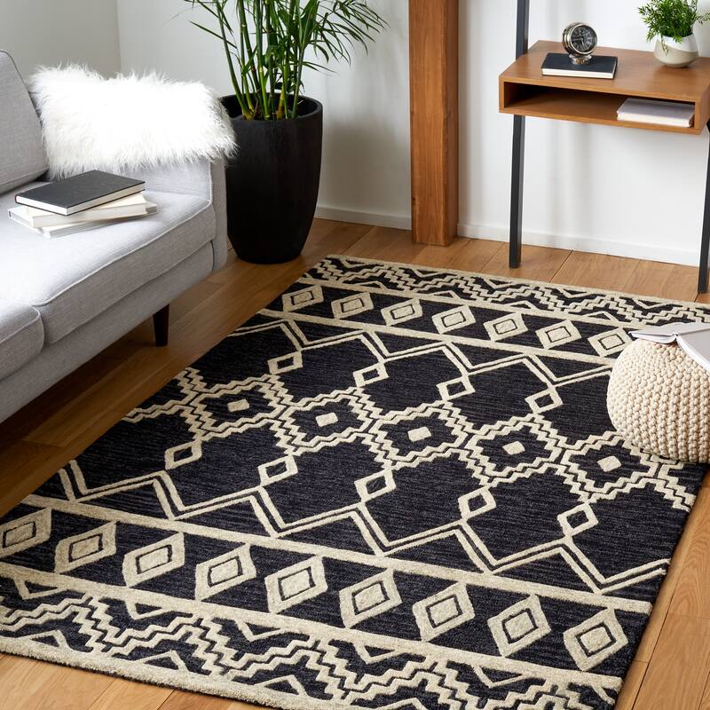 SAFAVIEH Handmade Abstract Zelina Modern Wool Rug - 4' x 6' - Black/Ivory