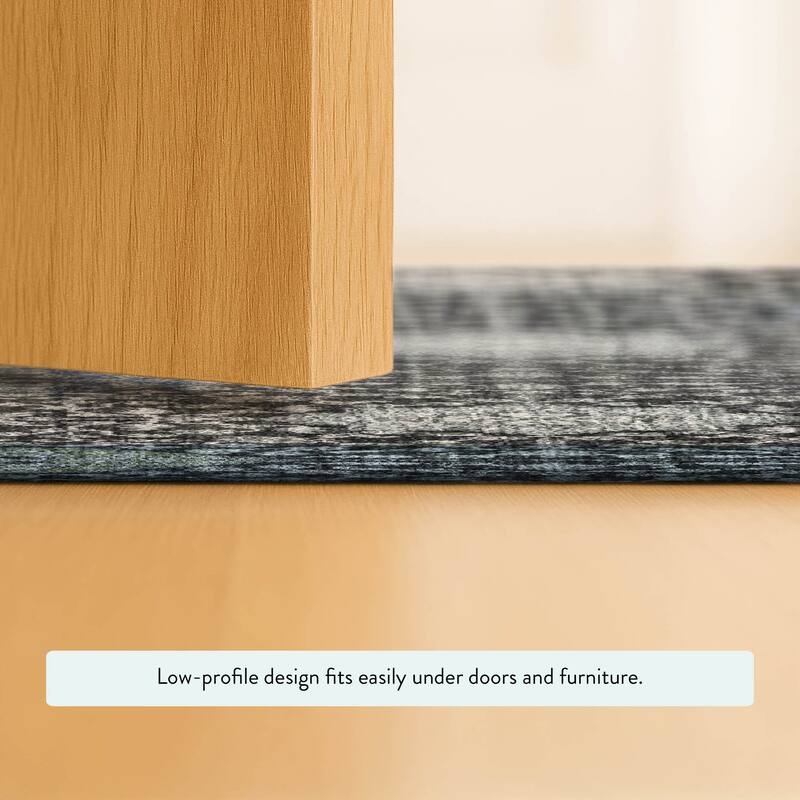 Machine Washable Indoor/ Outdoor Traditional Columbus Chantille Rug