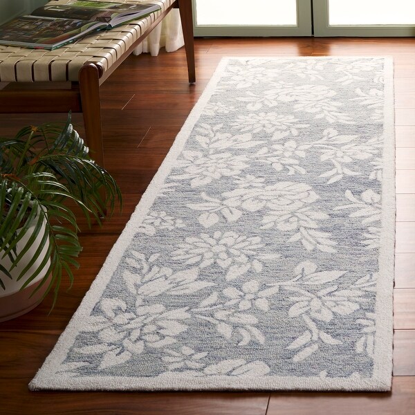 SAFAVIEH Handmade Jardin Evencia Country Wool Rug - On Sale - Bed