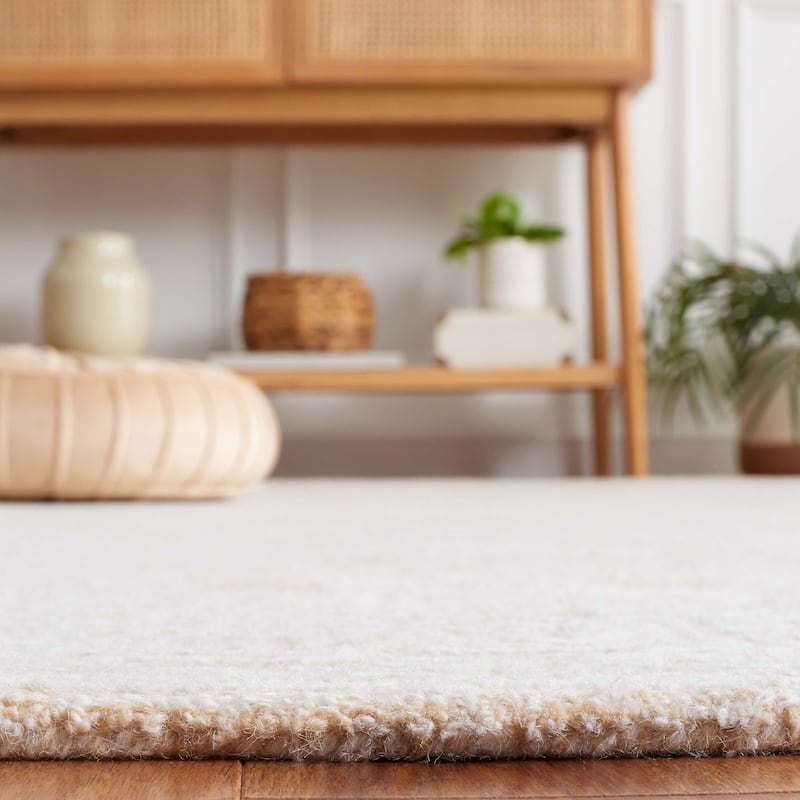 SAFAVIEH Handmade Ebony Laoise Modern Wool Rug