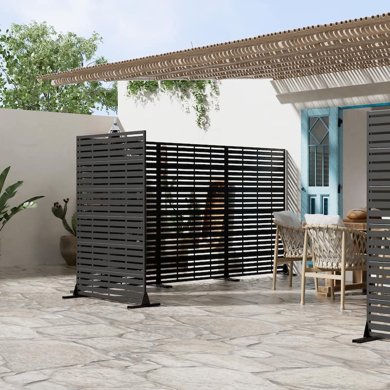 Dovelina 6ft.x 4ft. Outdoor Freestanding Metal Privacy Screen Decorative Garden Fence - 72"x47"