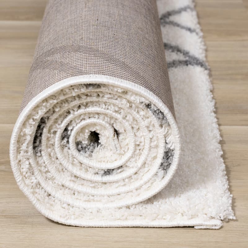 Fairmont Collection - White/Grey Crossing Lines Rug