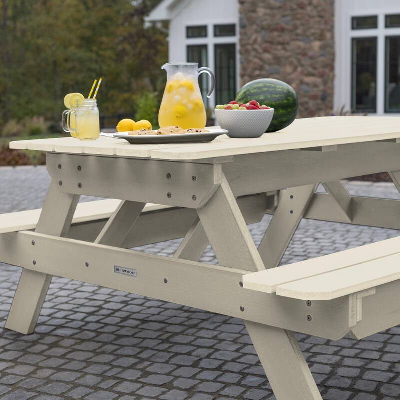 HIGHWOOD Eco-friendly Picnic Table