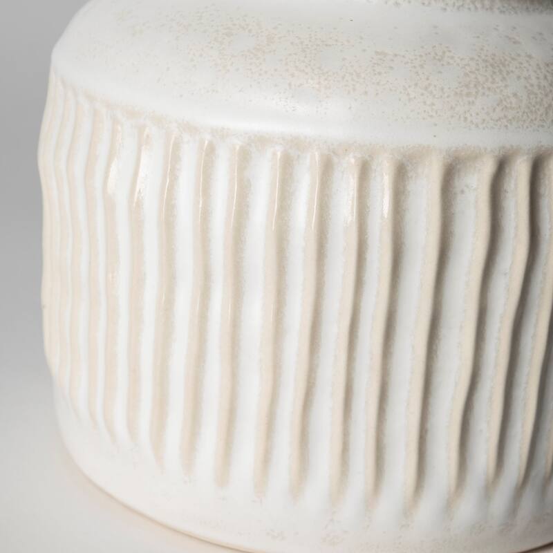 Judy Off-White Ceramic Vase (Small)