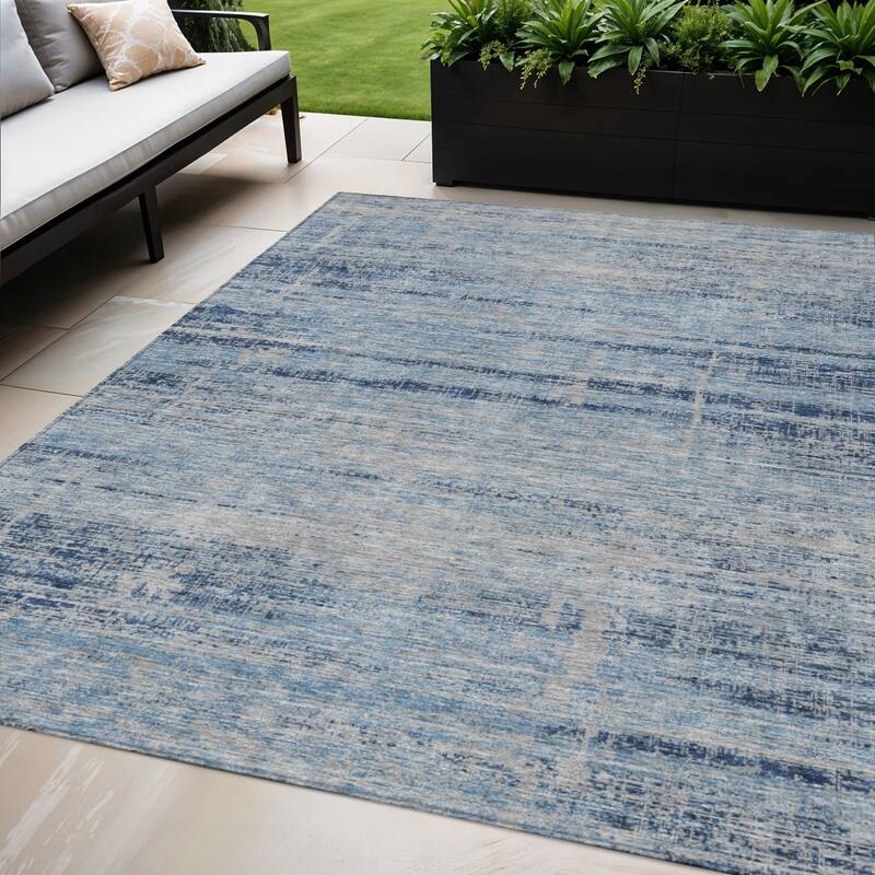 HomeRoots Abstract Transitional Rectangle Outdoor Rug - 5' X 8'