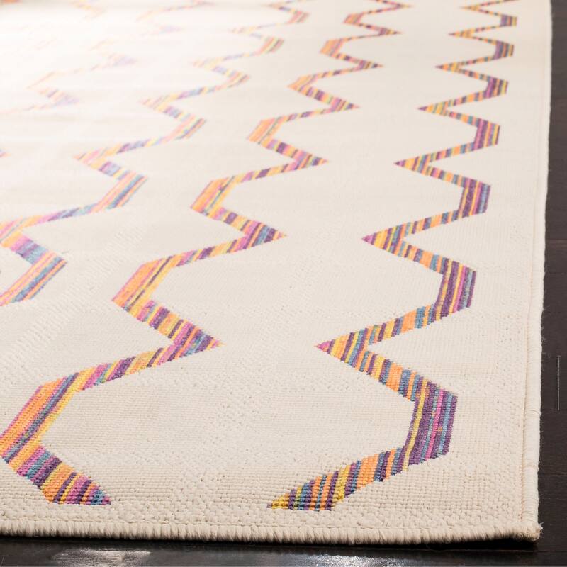 SAFAVIEH Havana Sarita Indoor/ Outdoor Waterproof Patio Backyard Rug