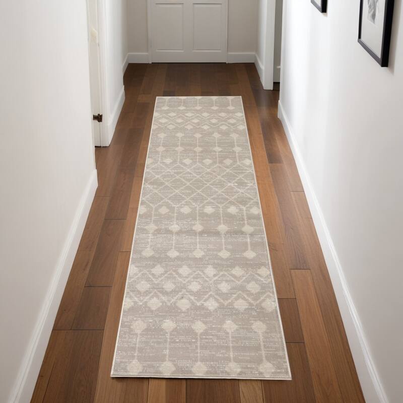 Mama Power Loomed Area Rug By HomeRoots - 90' X '27' X '0.5 - 90' X '27' X '0.5 - Cream/Onyx - Runner