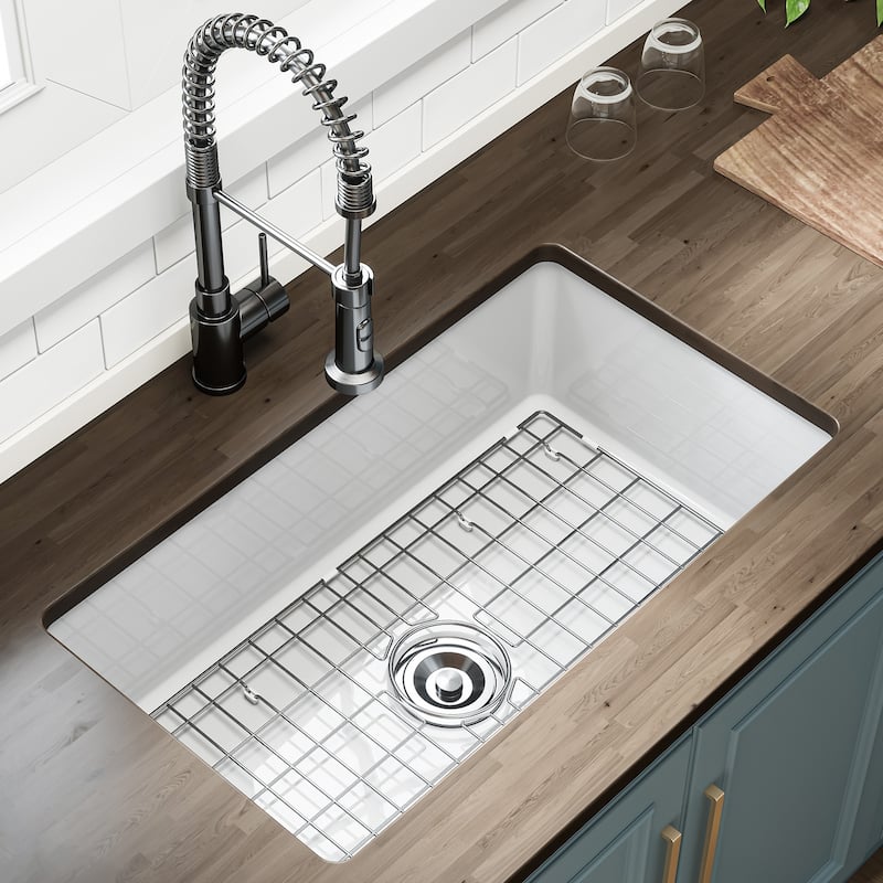 HOROW White Fireclay 32 in. Single Bowl Undermount/Drop-In Kitchen Sink with Basket Strainer and Sink Grid - White