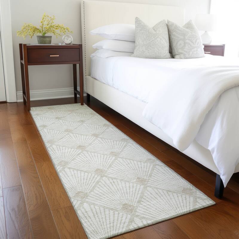 Machine Washable Indoor/ Outdoor Chantille Modern Shells Rug