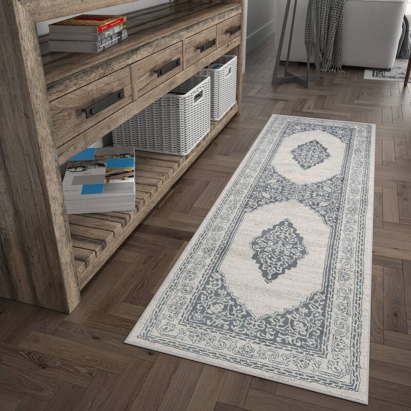 Carrington Traditional Oriental Indoor Area Rug
