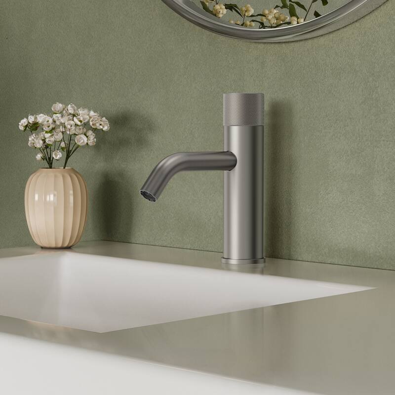 Modern 1-Handle Single Hole Bathroom Faucet with Anti-Slip Handle