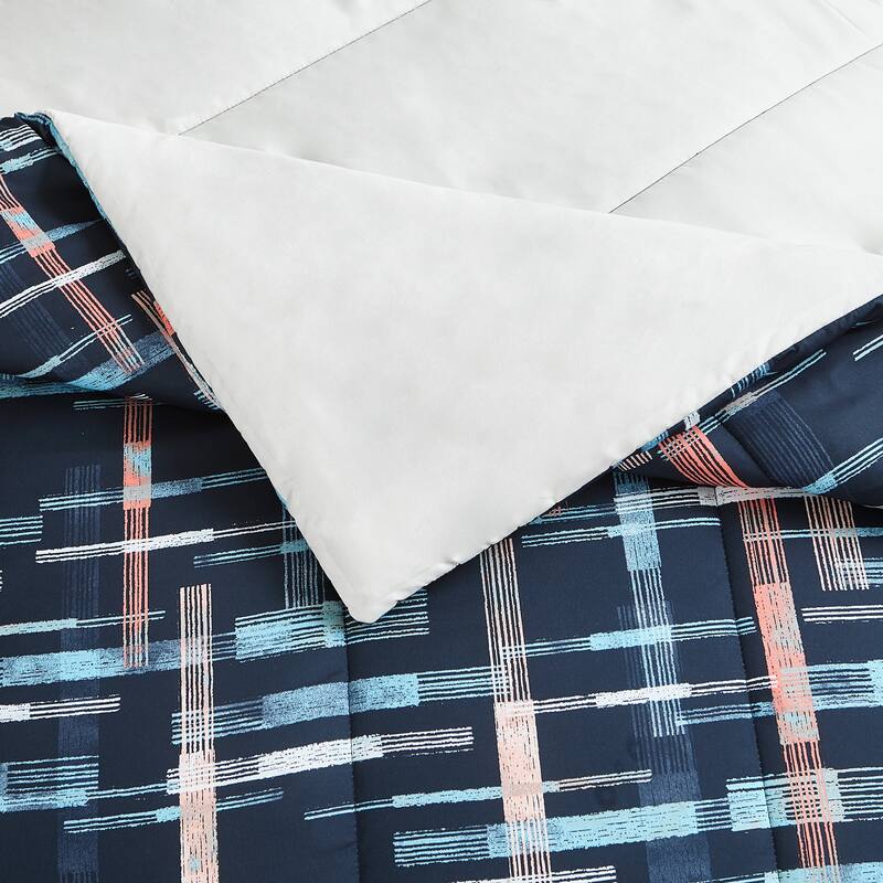 Avery Brushstroke Print Bed In A Bag Comforter Set