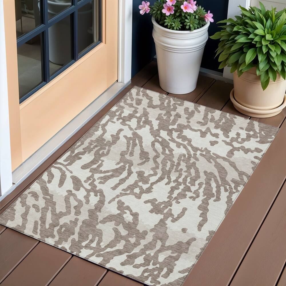 HomeRoots Animal Print Transitional Rectangle Outdoor Rug