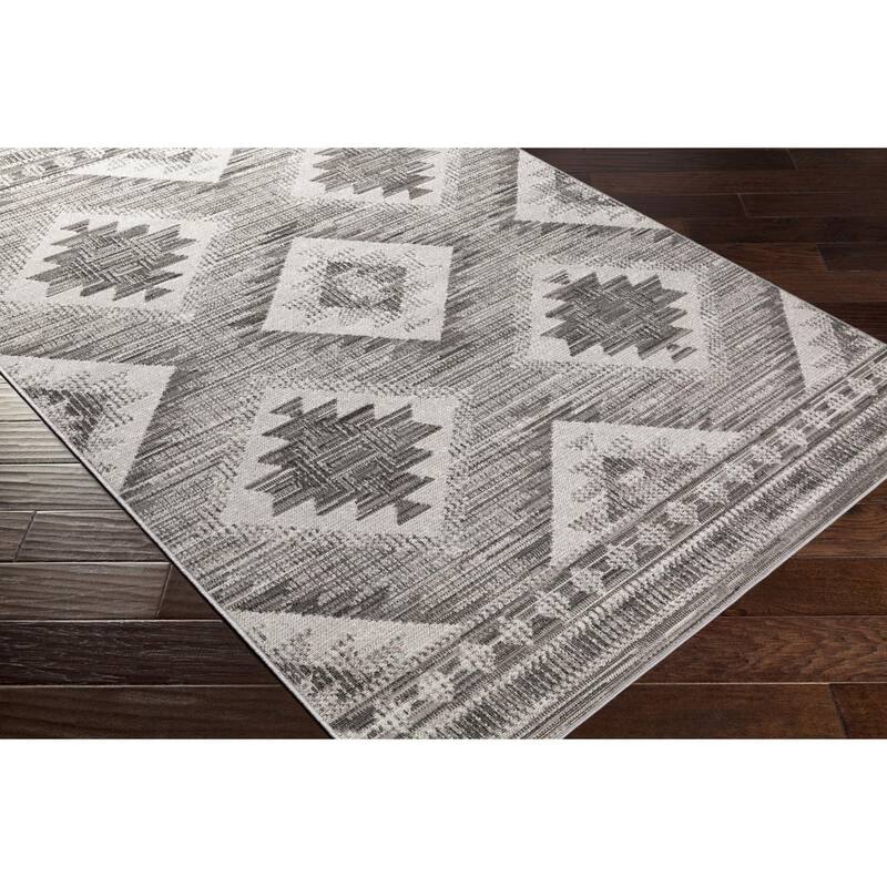 Livabliss Bohemian & Eclectic Rafetus Medallion Area Rug