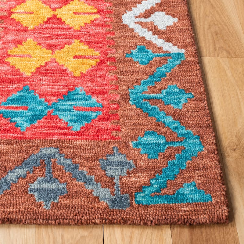 SAFAVIEH Handmade Aspen Besije Boho Wool Rug