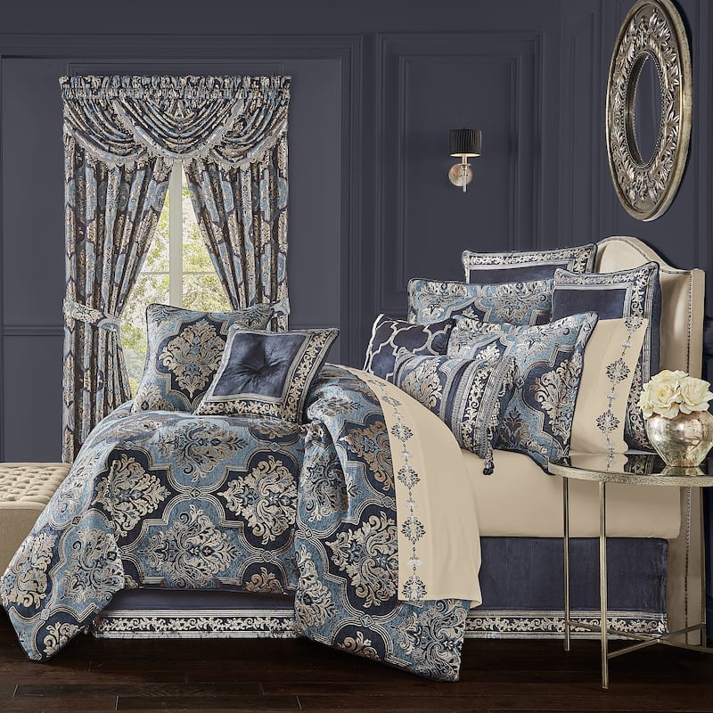 Five Queens Court Middlebury Comforter Set