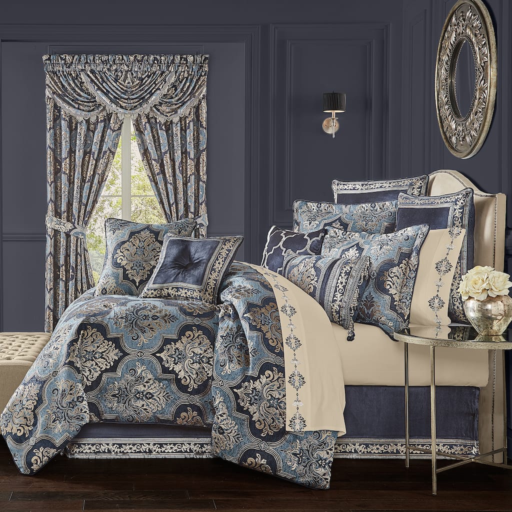 Five Queens Court Middlebury Comforter Set
