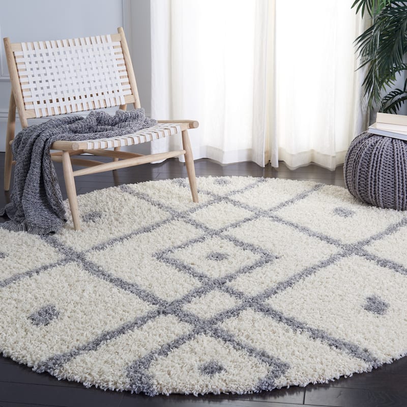 SAFAVIEH Venus Shag Zelma 1.75-inch Thick Rug - 6'7" Round - Ivory/Grey