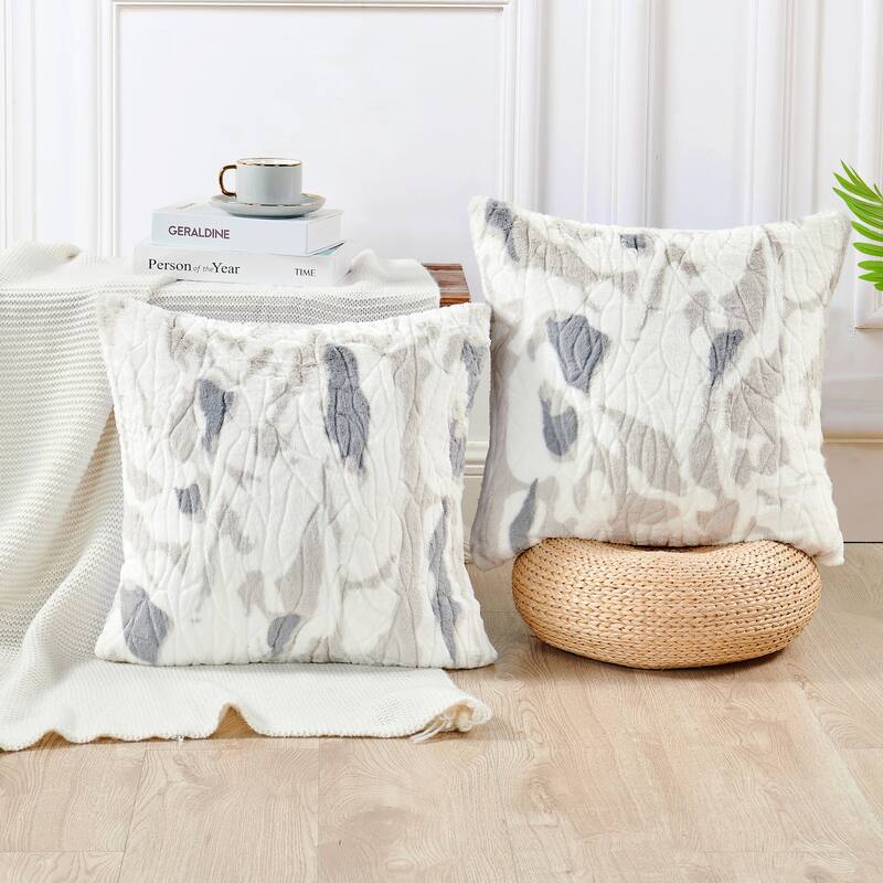 Decorative Printed fauxfur Throw Pillow Covers Set of 2, NO INSERT - 20'' x 20'' - Frenda