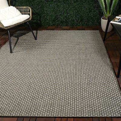 Newman Plaid Indoor/Outdoor Area Rug
