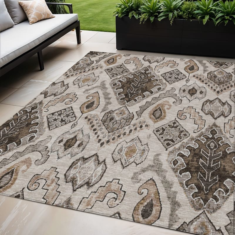 HomeRoots Moroccan Transitional Rectangle Outdoor Rug - 5' X 8'