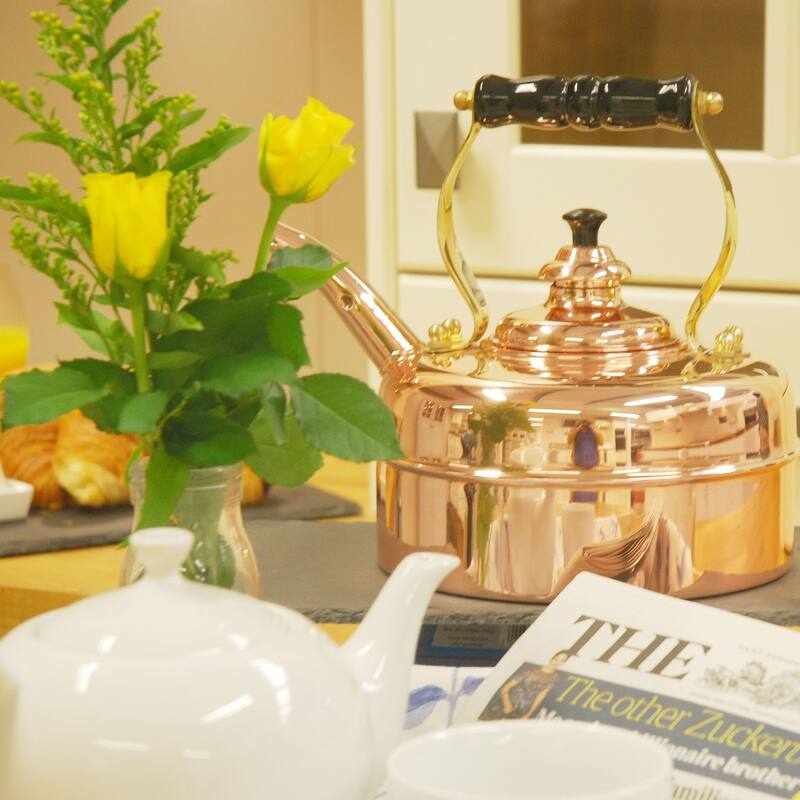 Newey Kensington 1.9 Quart Teakettle - 1.9 Quart
