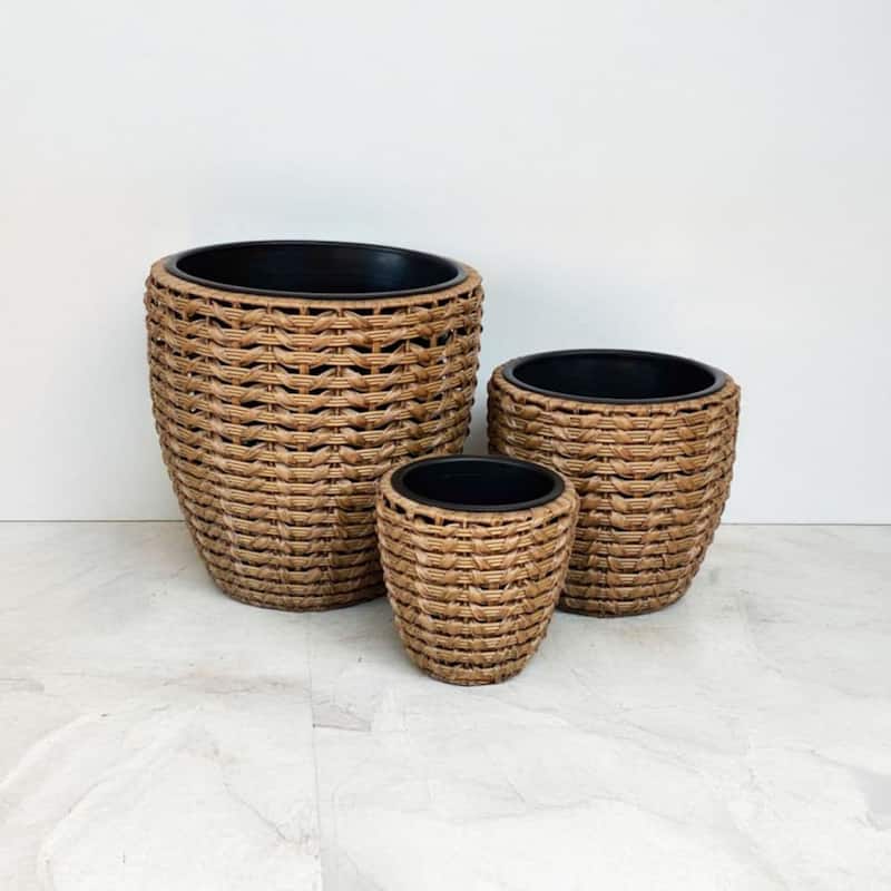 Alpine Corporation VTAHK130A-BR Poly Rattan Planter Set of 3 with Removable Inserts, Outdoor Decorative Pots, Brown