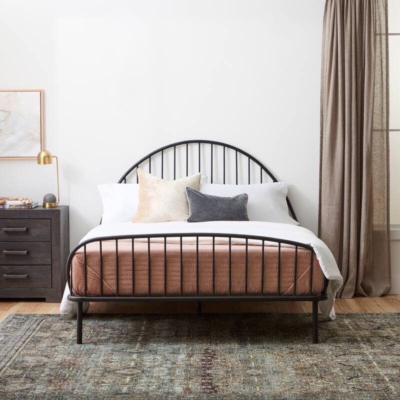 New Heights McPhee Black Iron Spindle Platform Bed - King