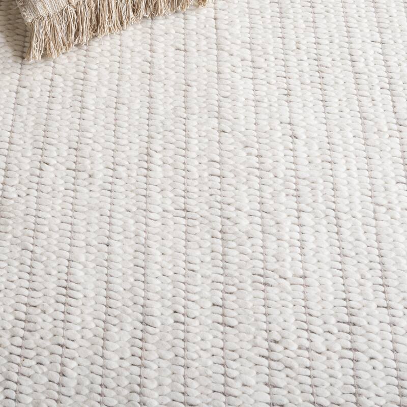 SAFAVIEH Hand-Loomed Natura Zveta Transitional Wool Rug