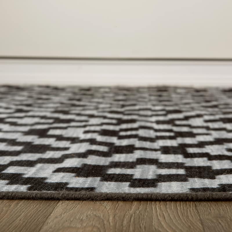 Contemporary Geometric Trellis Indoor/Outdoor Area Rug