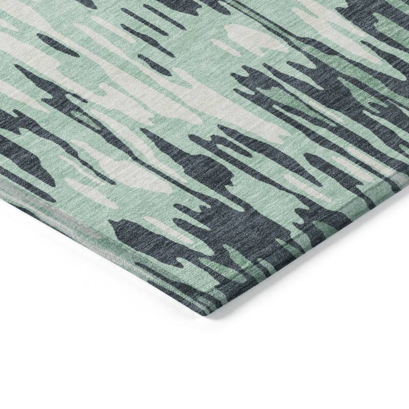 HomeRoots Striped Transitional Rectangle Outdoor Rug