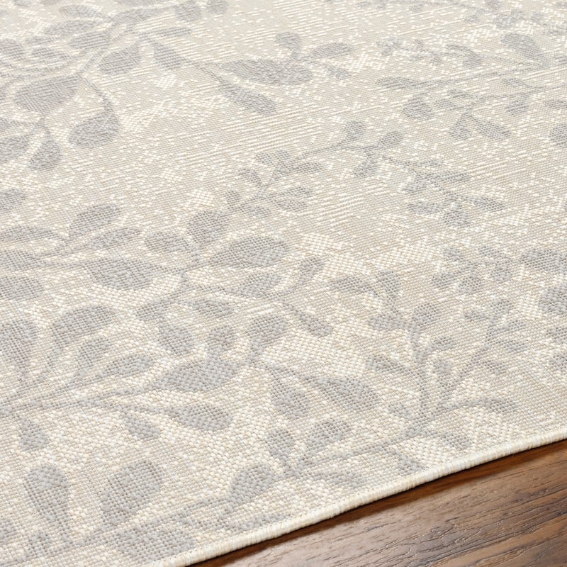 Livabliss Ravello Shabby Chic Floral Indoor/ Outdoor Area Rug