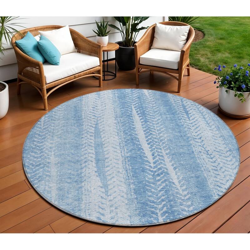 HomeRoots Botanical Leaves Transitional Rectangle Outdoor Rug - 8' Round