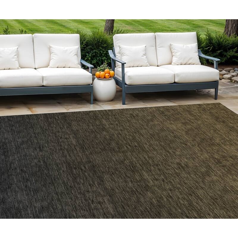 HomeRoots Abstract Transitional Rectangle Outdoor Rug - 8' X 10'