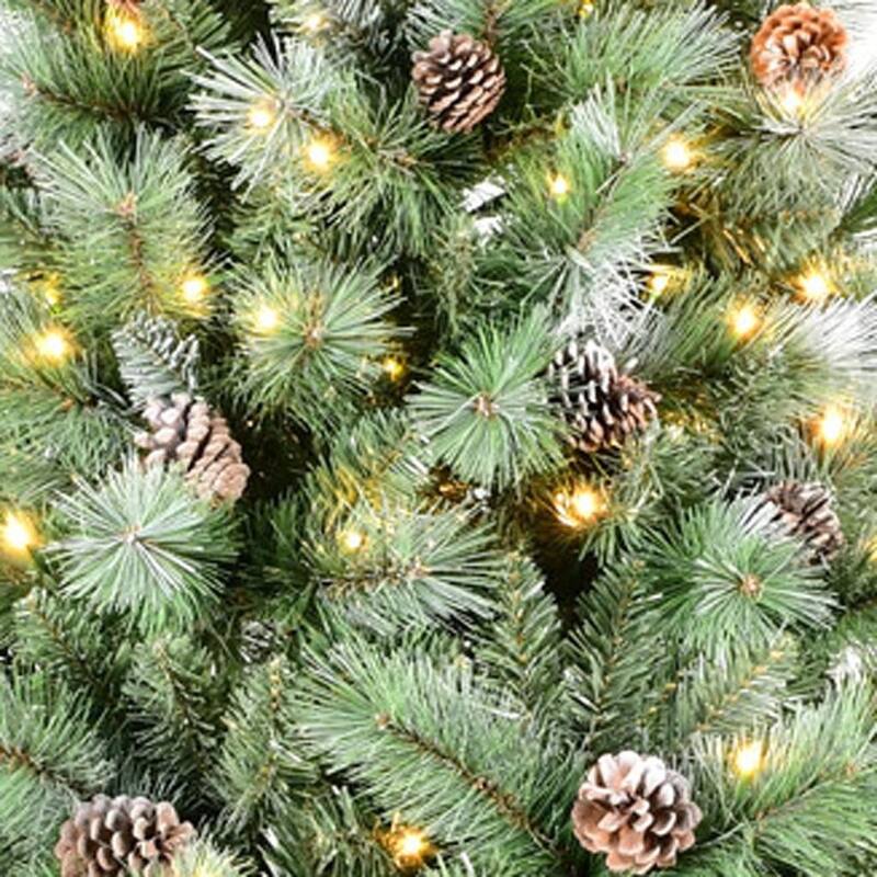 HomeRoots 7.5' Full Pine Christmas Tree With Decorations - Green - 56.00 in. x 90.00 in. x 56.00 in.