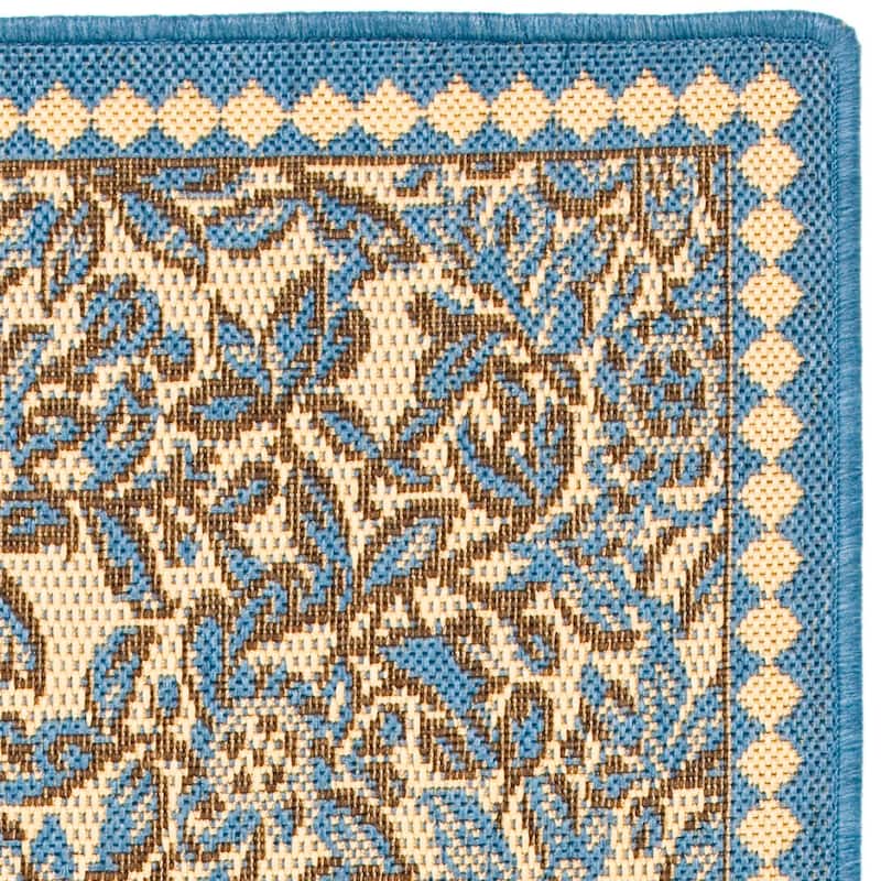 SAFAVIEH Courtyard Marceline Indoor/ Outdoor Waterproof Patio Backyard Rug