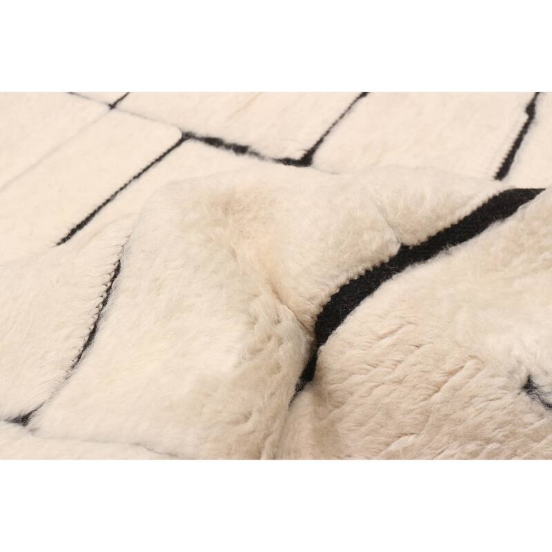 ECARPETGALLERY Hand-knotted Tangier Cream Wool Rug - 5'3 x 7'7