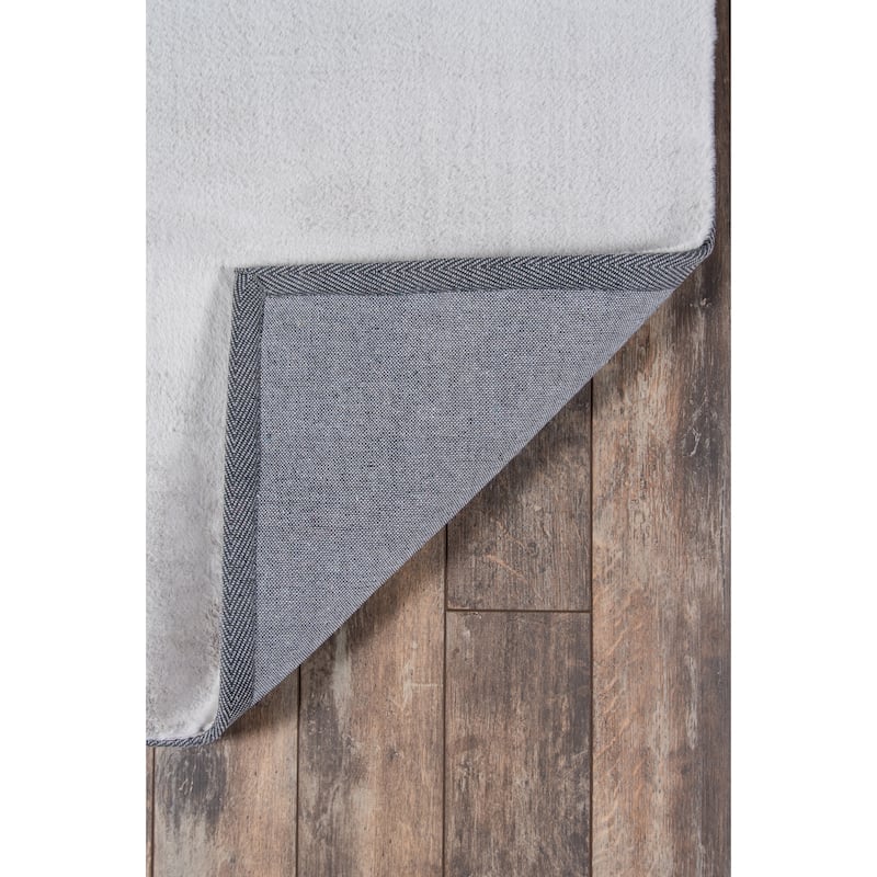 Momeni Suave Shag Polyester Machine Made Shag Rug