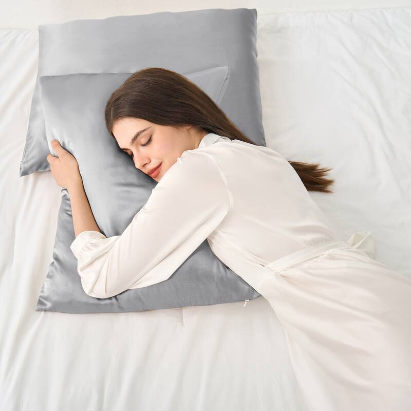 Wonderful Mulberry Silk Pillowcase and Eyemask Set