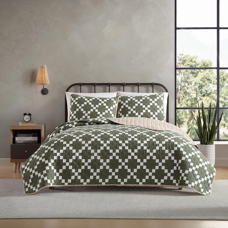 Eddie Bauer Diamond Floral Cotton Reversible Green Quilt Set