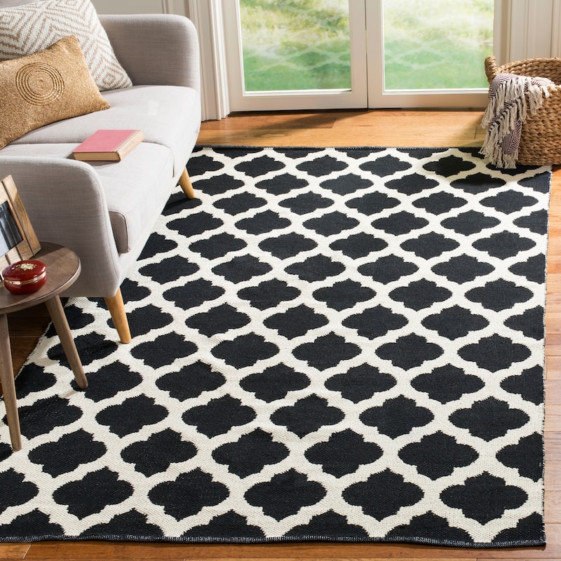 SAFAVIEH Handmade Flatweave Montauk Warwick Casual Cotton Rug - 3' x 5' - Black/Ivory