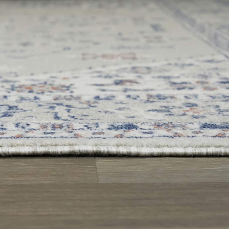 Philip Traditional Oriental Area Rug