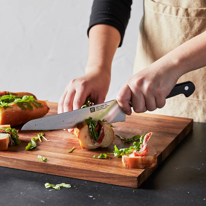 ZWILLING Pro 7-inch Ultimate Bread/Deli Knife - Black