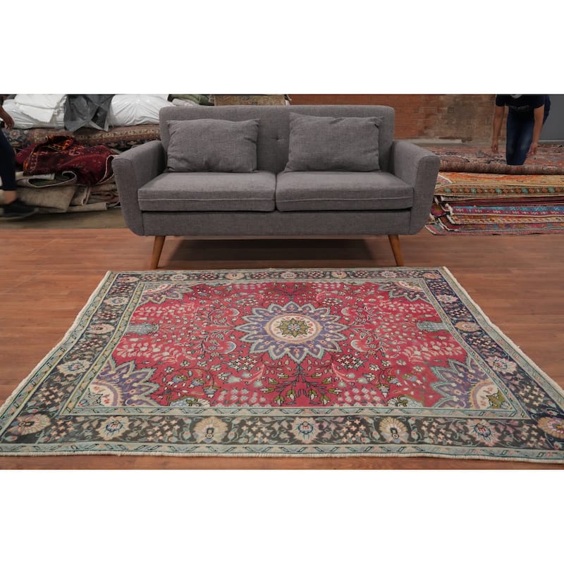 Hand Knotted Oriental 100% Wool Carpet Traditional Floral Pink Tabriz Area Rug - 5' 8'' X 4' 8''