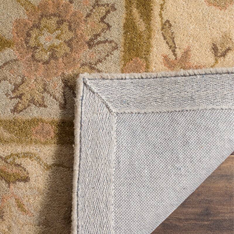 SAFAVIEH Handmade Antiquity Spyrinia Traditional Oriental Wool Rug