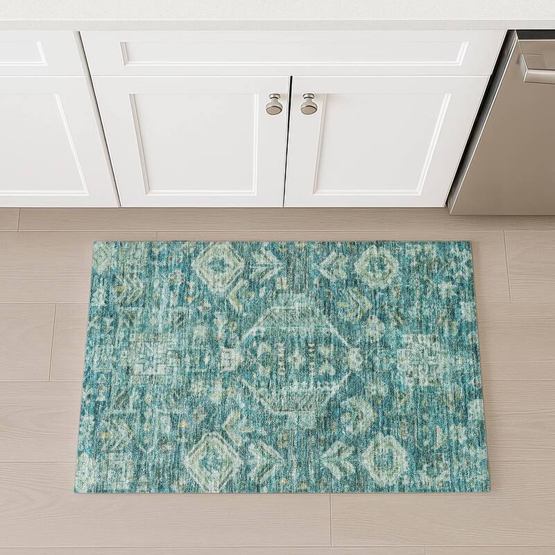 Machine Washable Indoor/ Outdoor Boho Traditional Chantille Rug