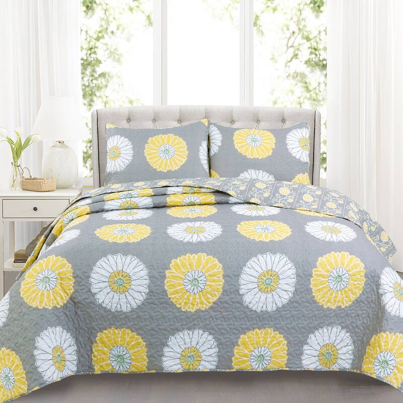 Copper Grove Craigmore Gray Yellow Floral Print Quilt Bedding Set - Twin