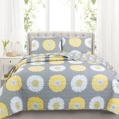 Copper Grove Craigmore Gray Yellow Floral Print Quilt Bedding Set