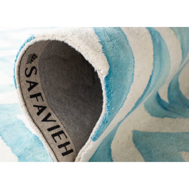 SAFAVIEH Dip Dye Erkhild Hand-tufted Wool Chevron Area Rug